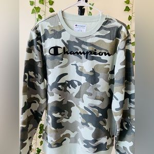 Champion camouflage sweatshirt